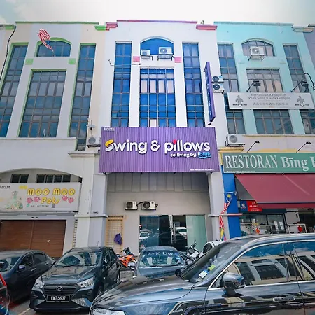Swing & Pillows - Kl Kuchai Lama